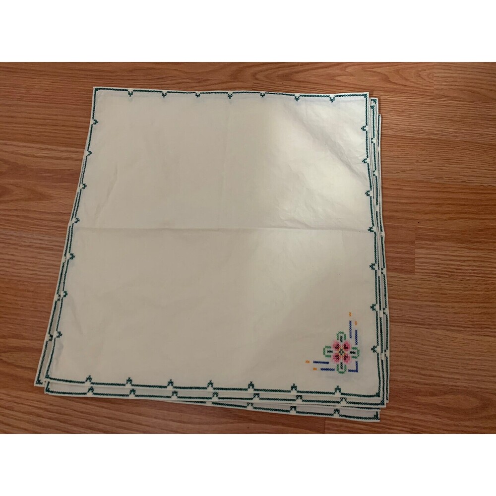 Bundle of 6 Vintage Cocktail Napkins Hand-Embroidered  Vintage Napkin Set